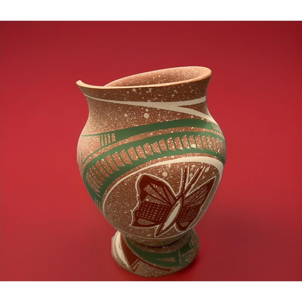 Mata Ortiz Pottery Butterfly Joel Lucero Paquime Art Paquime HandCrafted Mexico